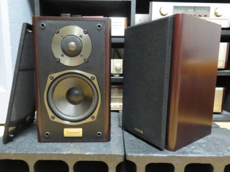 ONKYO D-200Liverpoolの内部と詳細スペック｜tone qualityスペックと