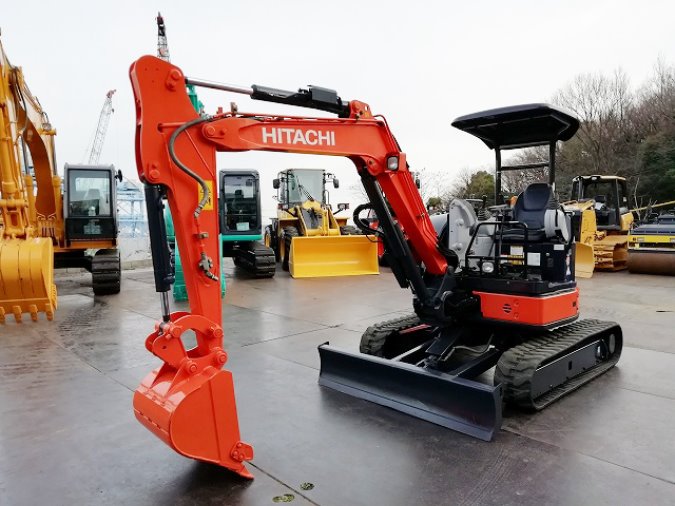 日立建機 ZX35U-5A ミニユンボ（ミニショベル）2t~3t 中古重機・建機