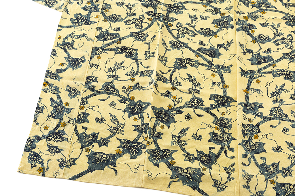 国画会会員 小島悳次郎作 縮緬 型絵染 小紋地 「瓜唐草紋」 未仕立て品