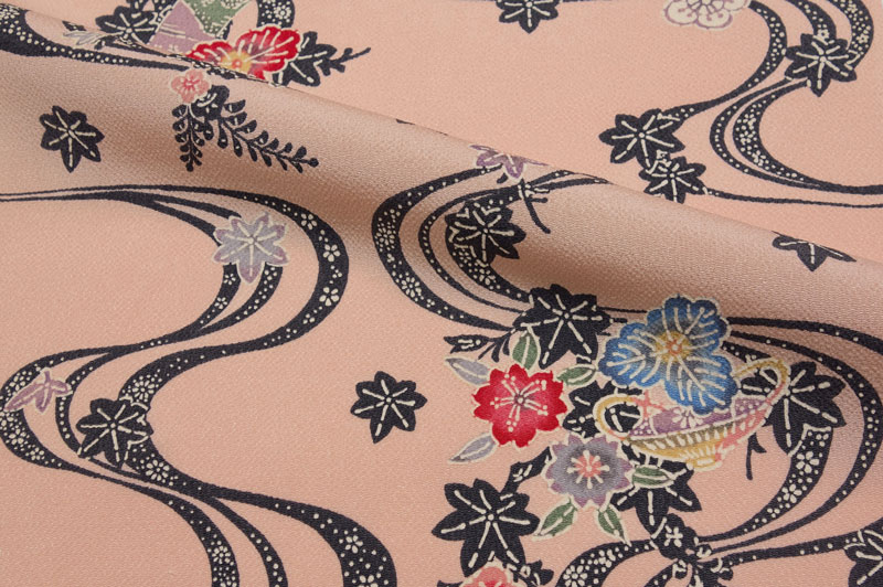 正絹 丹後ちりめん 紅型 流水笹花文 (さくら色)柄の縮緬生地なら都香庵