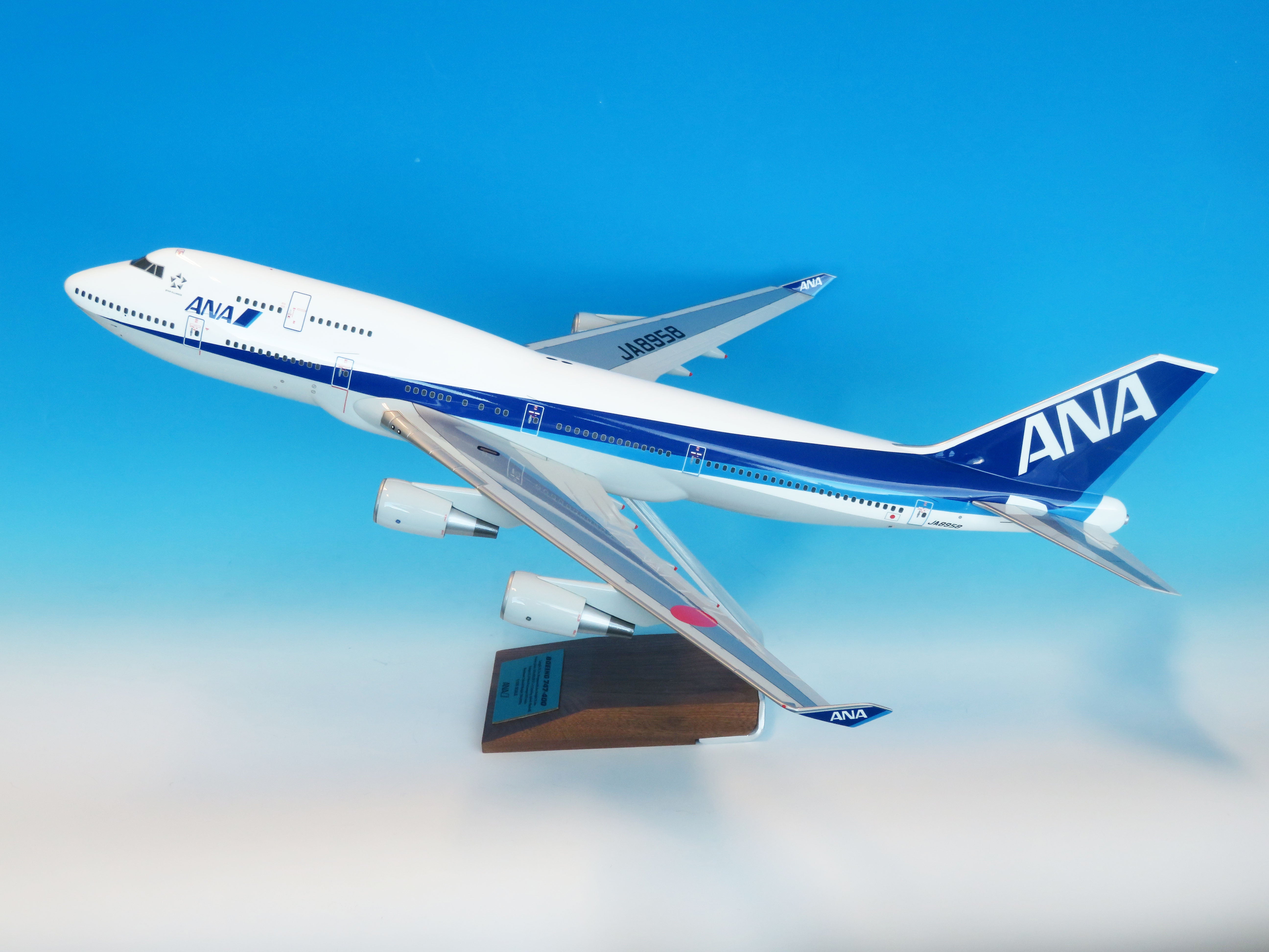 全日空商事 【予約商品】747-400 ANA 全日空 （ギアなし・木製台座