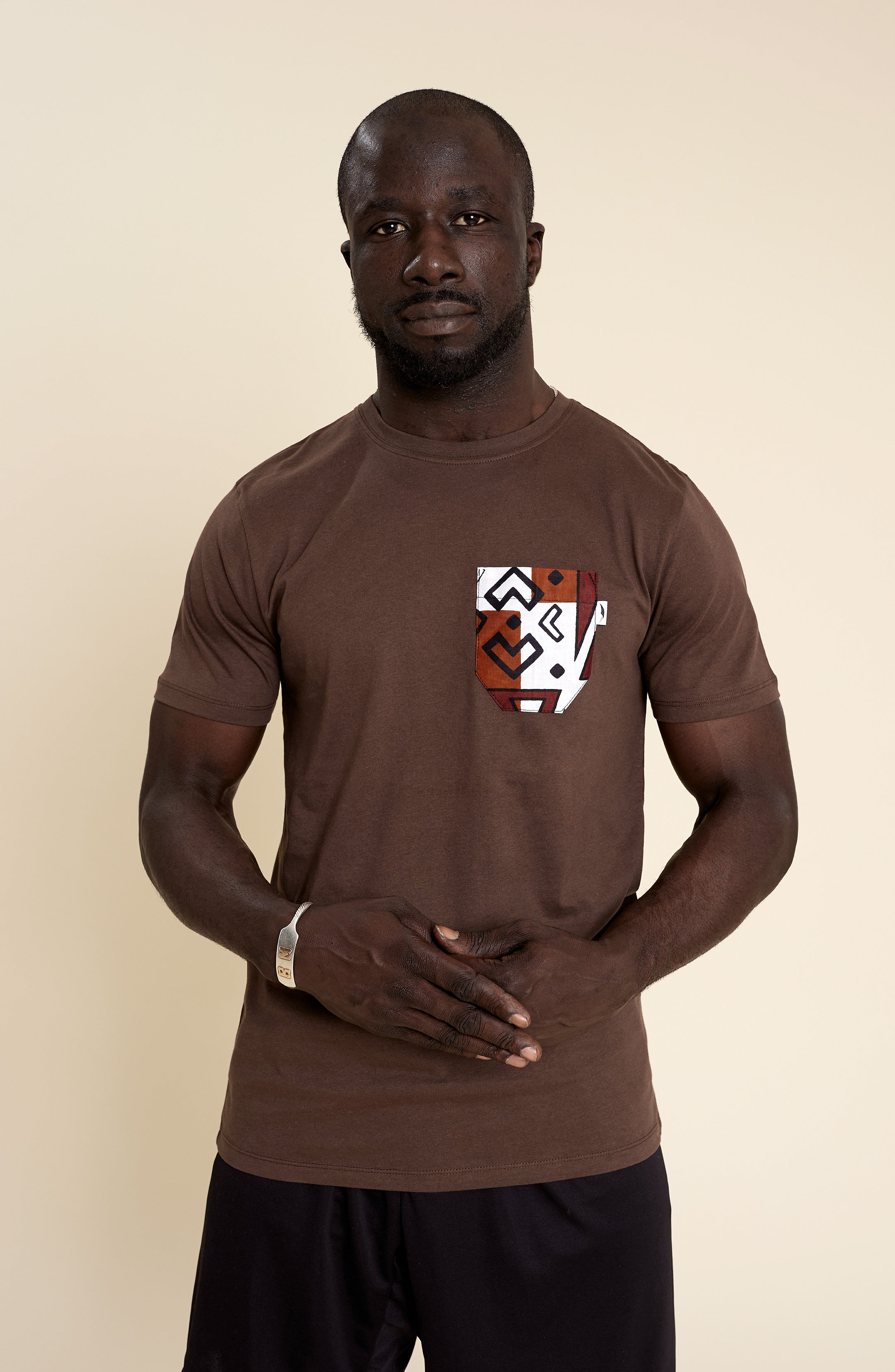 Patchwork T-shirt with multicoloured pocket – topmanta.store