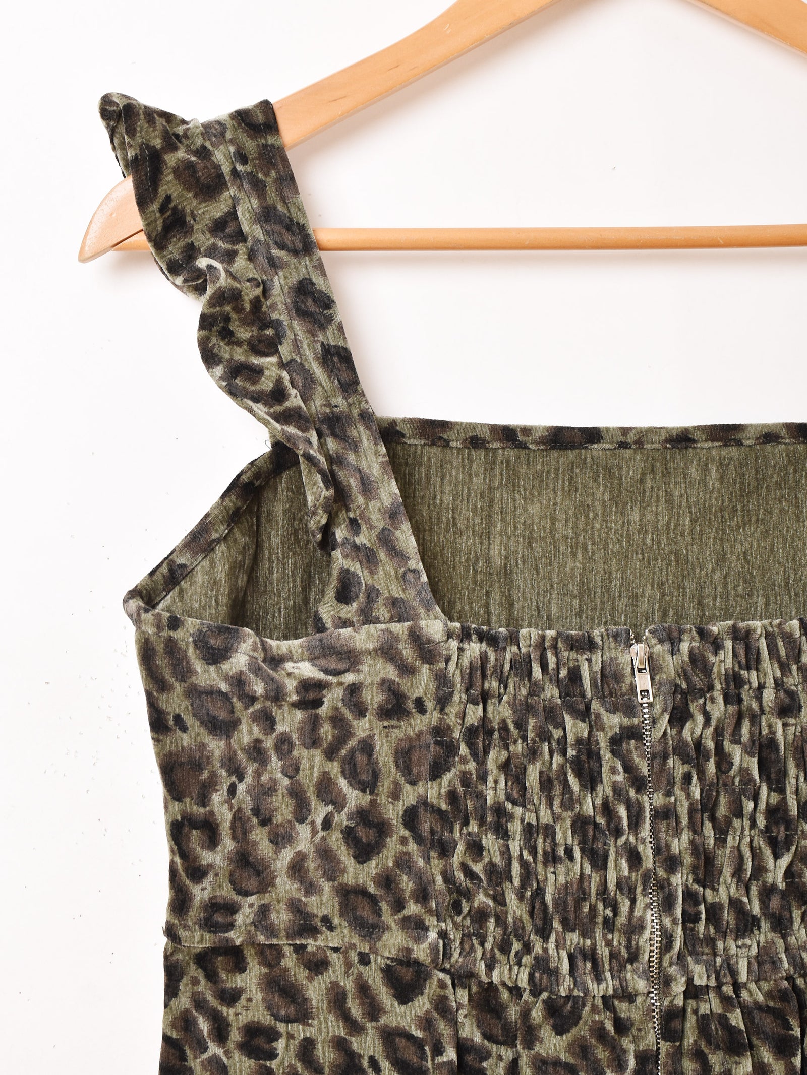 2色展開】Meridian レオパード柄 ベロア ノースリーブワンピース