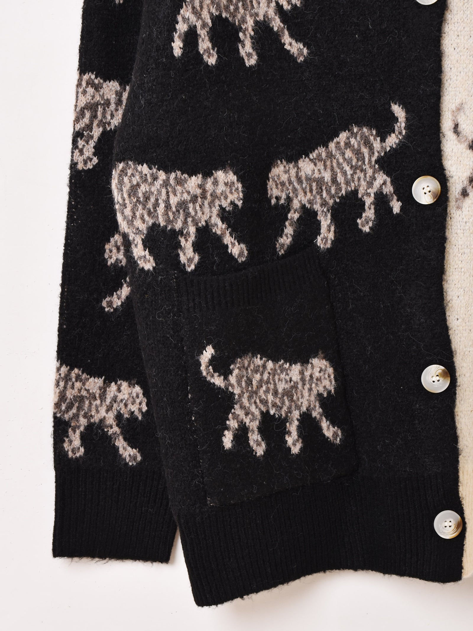 B03_7685_1600x.jpg?v=1735632833