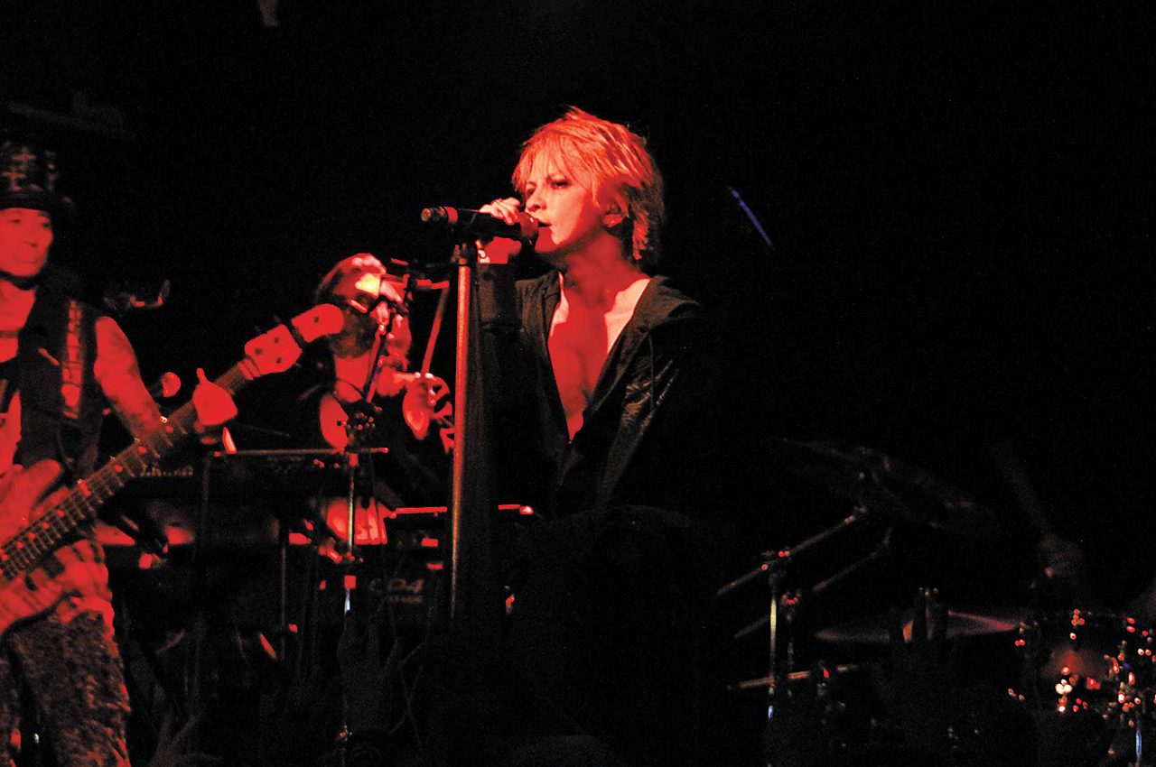 VAMPS HYDE & K.A.Z スペシャル・インタビュー | TORJA