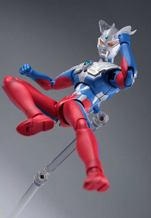 とろ＋ひまつぶし | ULTRA‐ACT ： ウルトラマンゼロ