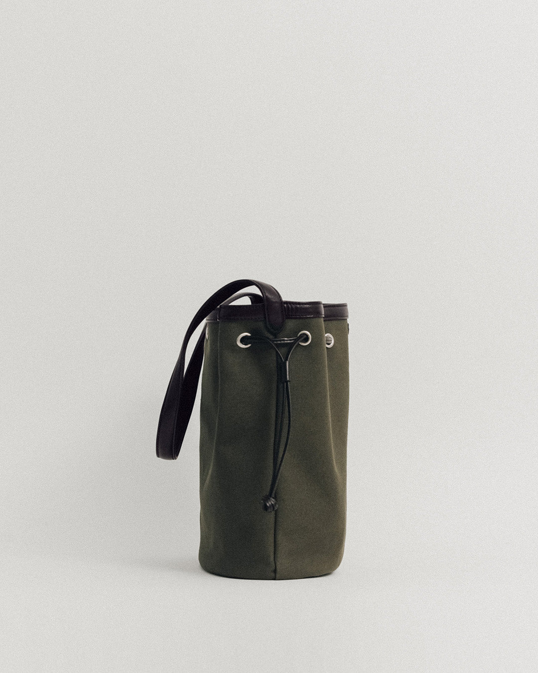 SAC COQUILLE BUCKET KHAKI – TOUT Y EST JP