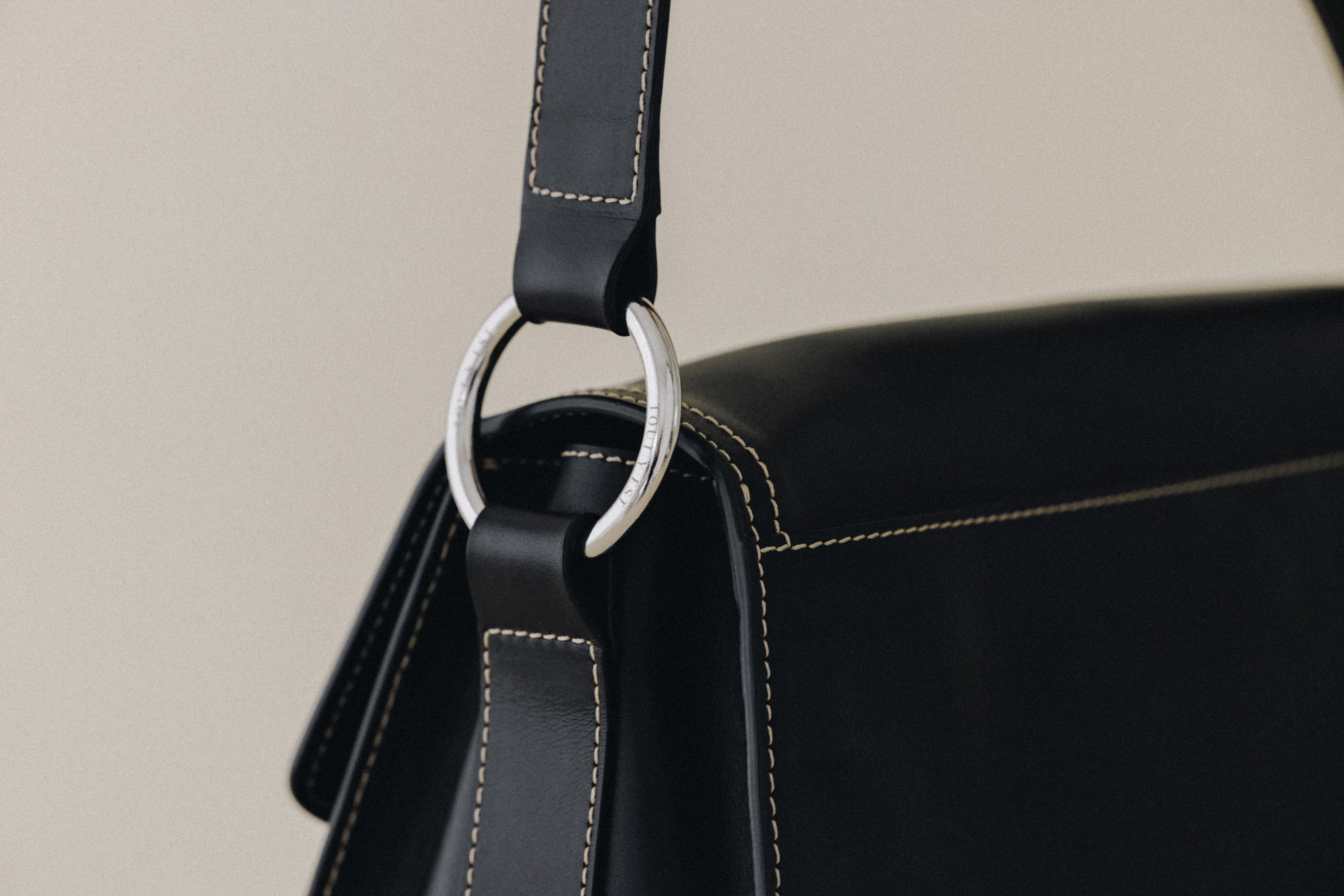 SAC POULIE BLACK – TOUT Y EST JP