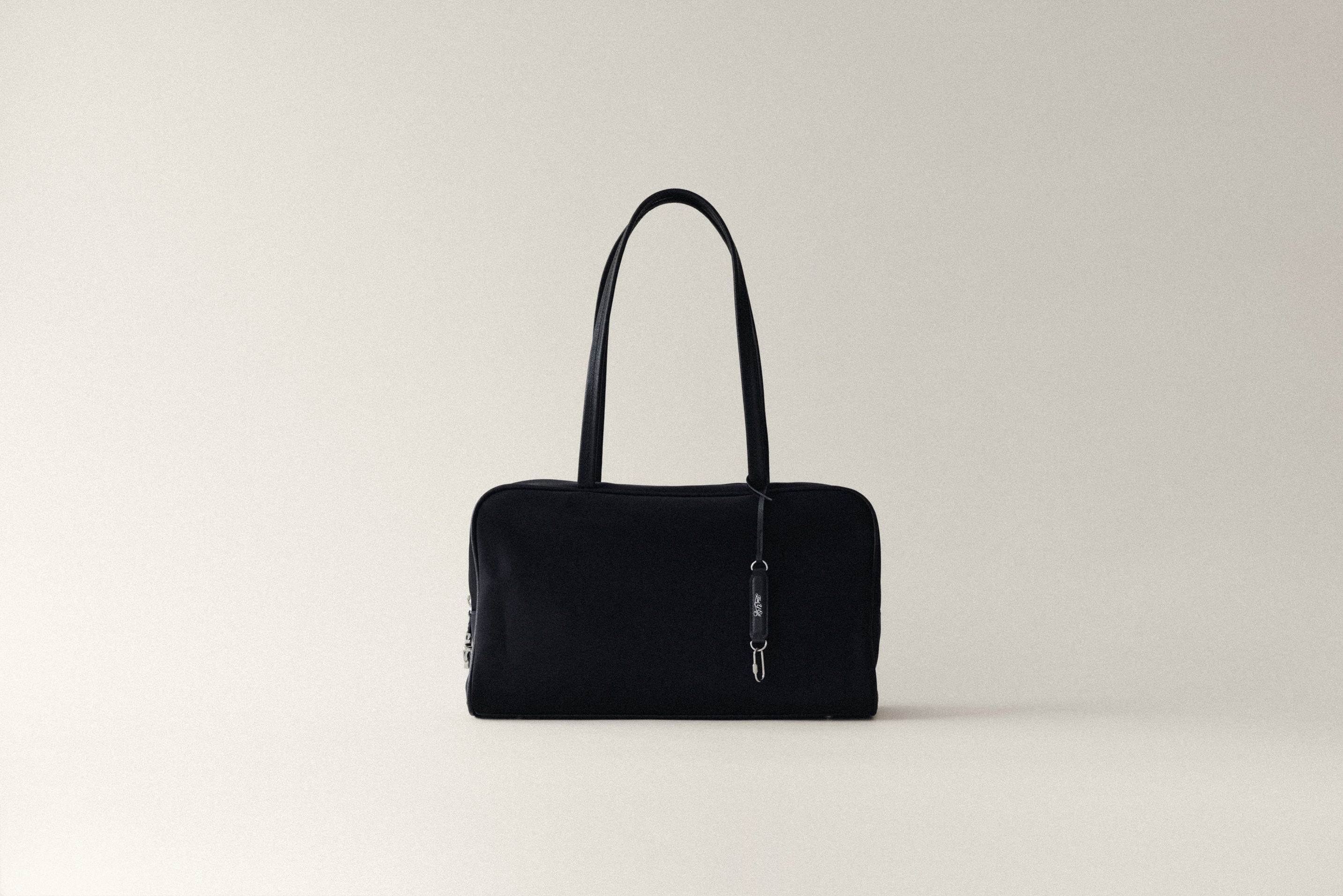 SAC LOQUET NYLON BLACK – TOUT Y EST JP