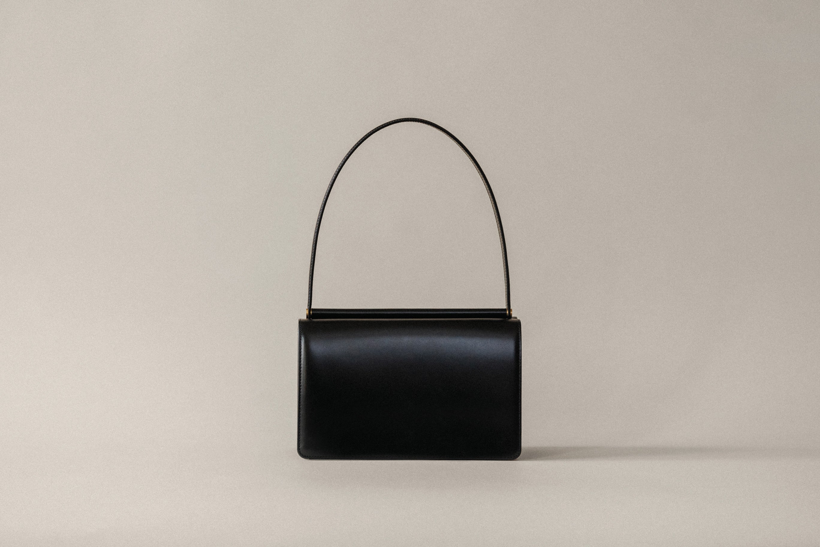 SAC PAUMELLE BLACK – TOUT Y EST JP