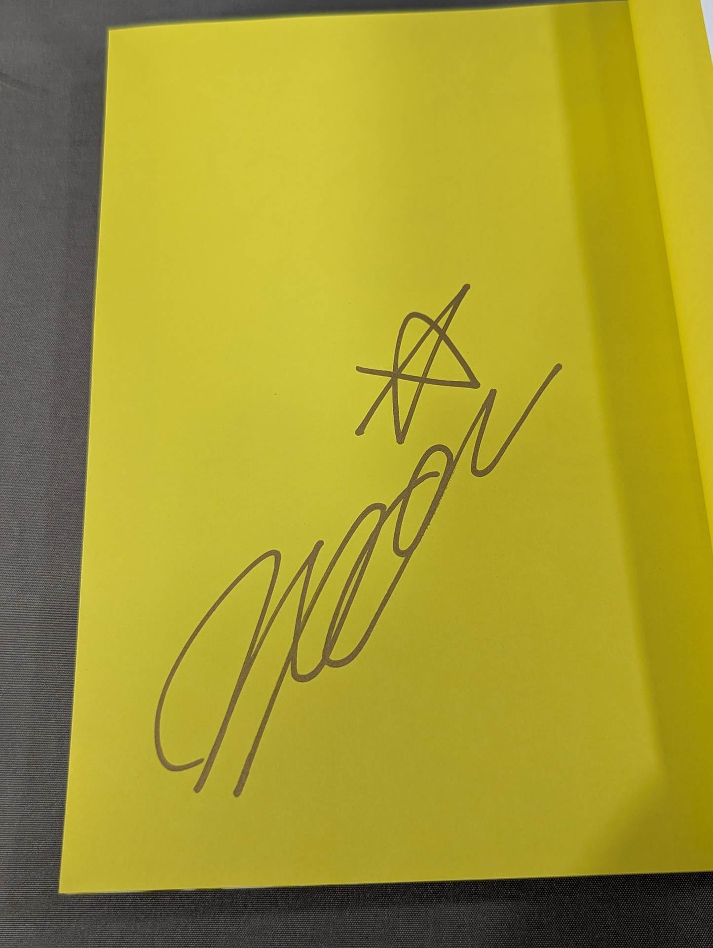 直筆サイン入り】なつぽいフォトエッセイ 29/30 (にーきゅーさんぜろ