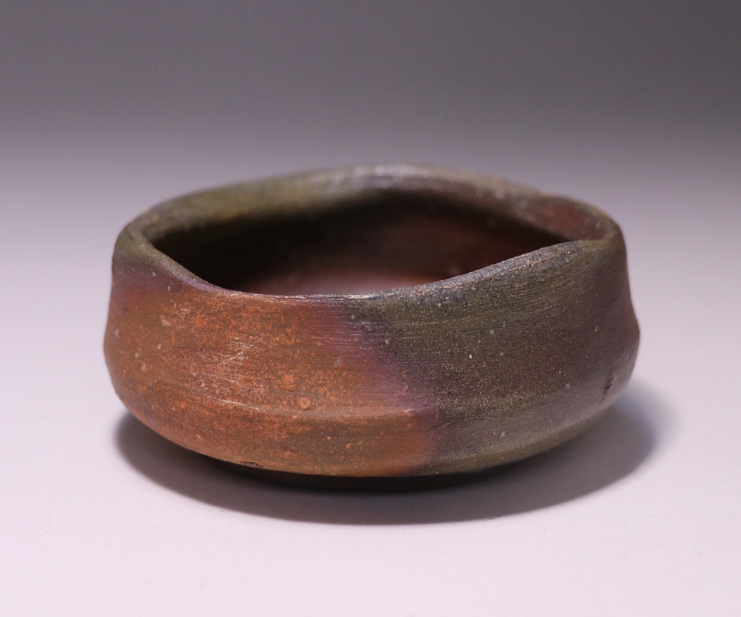 中村和樹 作 「備前割高台ぐい呑」 ～備前焼専門卸小売店 川口陶楽苑～