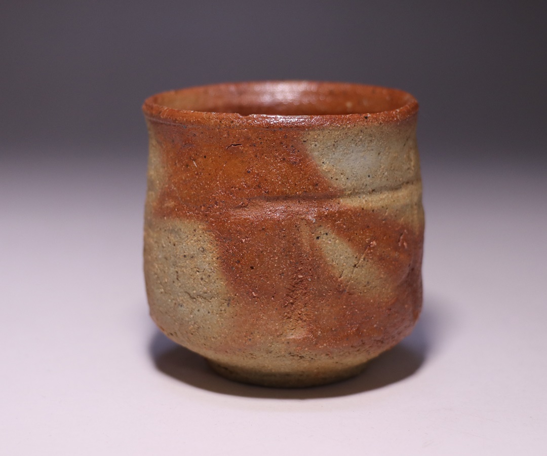高島聡平 作 「備前緋襷酒呑」 ～備前焼専門卸小売店 川口陶楽苑～