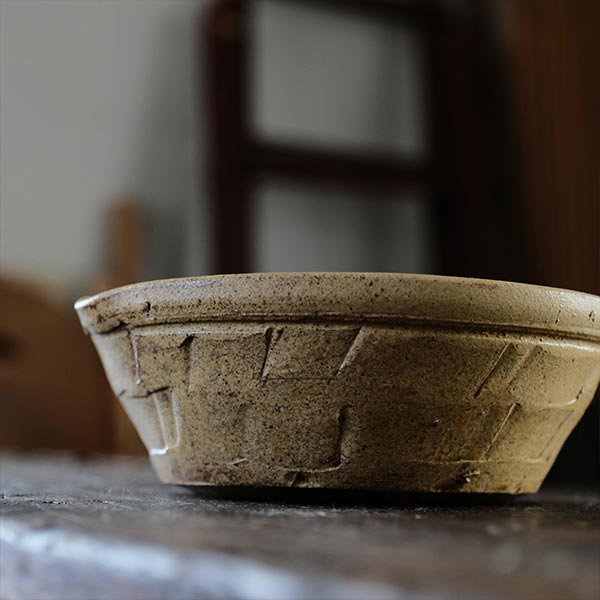 黄瀬戸 平鉢（片口） – zakka store towi