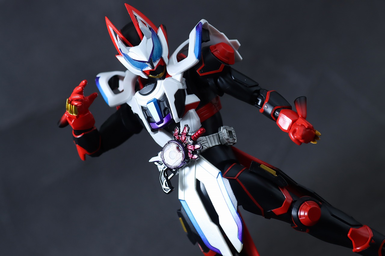 S.H.フィギュアーツ 仮面ライダーギーツ レーザーブーストフォーム