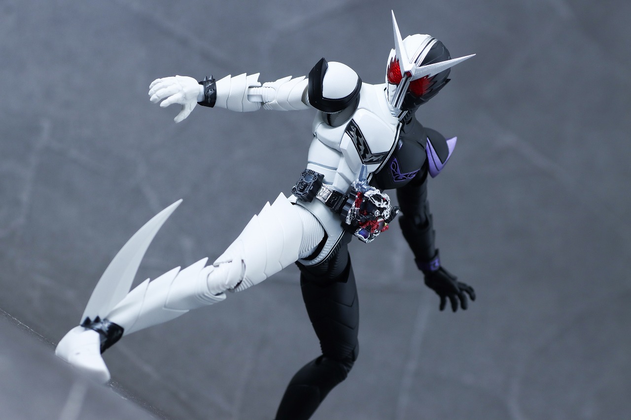 S.H.フィギュアーツ 真骨彫製法 仮面ライダーW ファングジョーカー（風