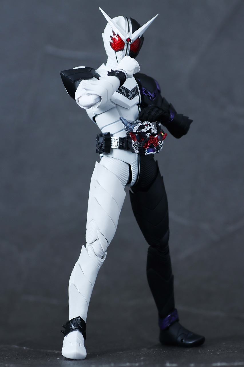 S.H.フィギュアーツ 真骨彫製法 仮面ライダーW ファングジョーカー（風