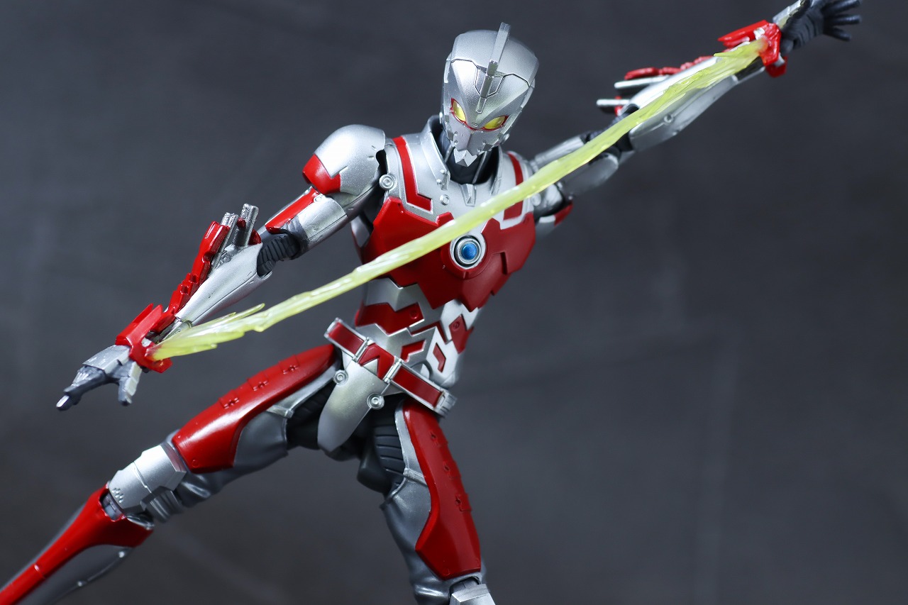 ULTRA-ACT × S.H.フィギュアーツ ULTRAMAN SUIT ver 7.2 レビュー