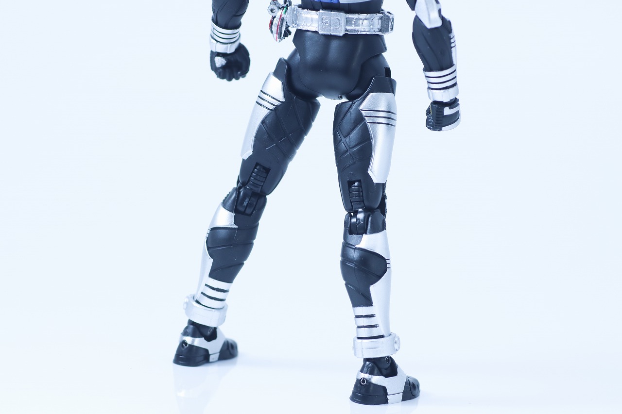 S.H.フィギュアーツ 真骨彫製法 仮面ライダーガタック ハイパー