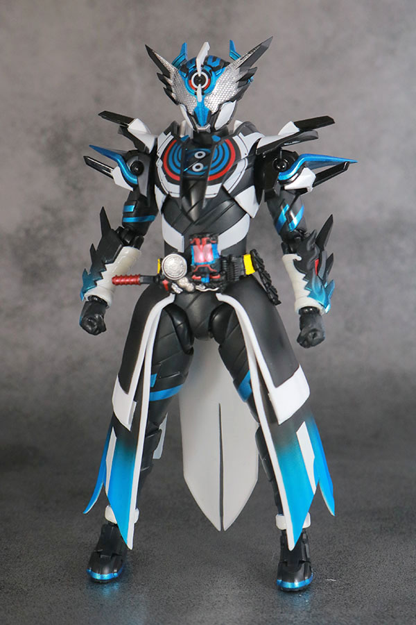 S.H.フィギュアーツ 仮面ライダークローズエボル レビュー | トイハコ