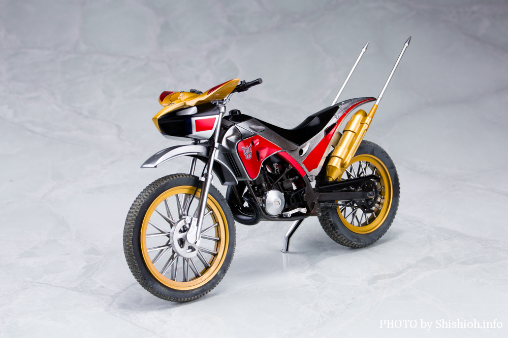 徹底レビュー】Figure-rise Standard トライチェイサー2000