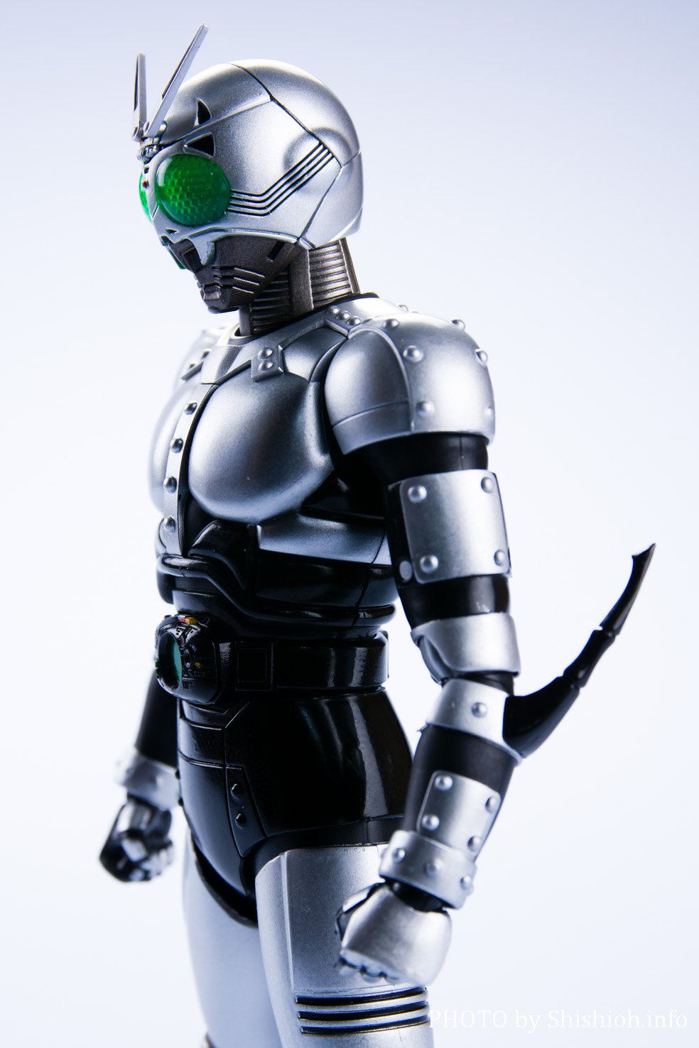 レビュー】 S.H.Figuarts（真骨彫製法）シャドームーン