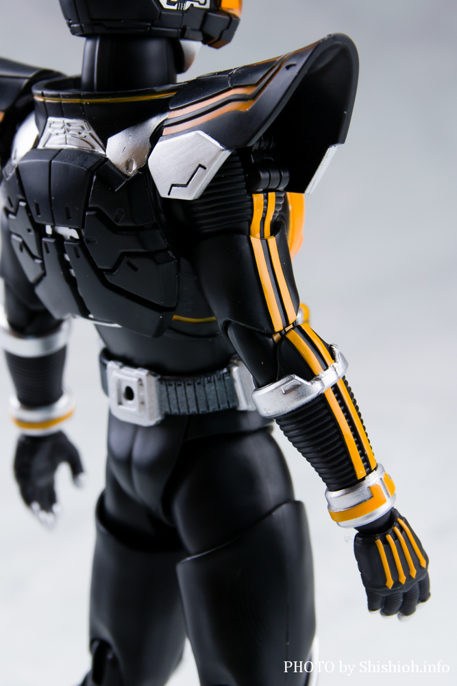 徹底レビュー】S.H.Figuarts（真骨彫製法） 仮面ライダーネクストカイザ