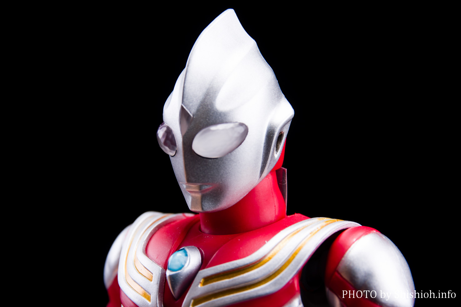レビュー】S.H.Figuarts（真骨彫製法） ウルトラマンティガ パワータイプ