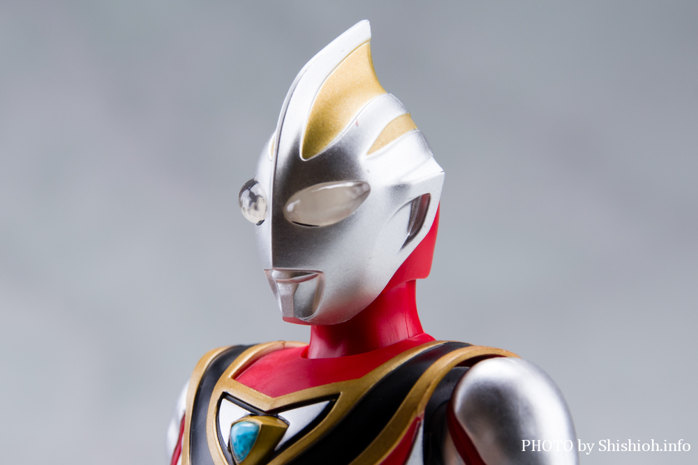 徹底レビュー】S.H.Figuarts（真骨彫製法） ウルトラマンガイア（V2）