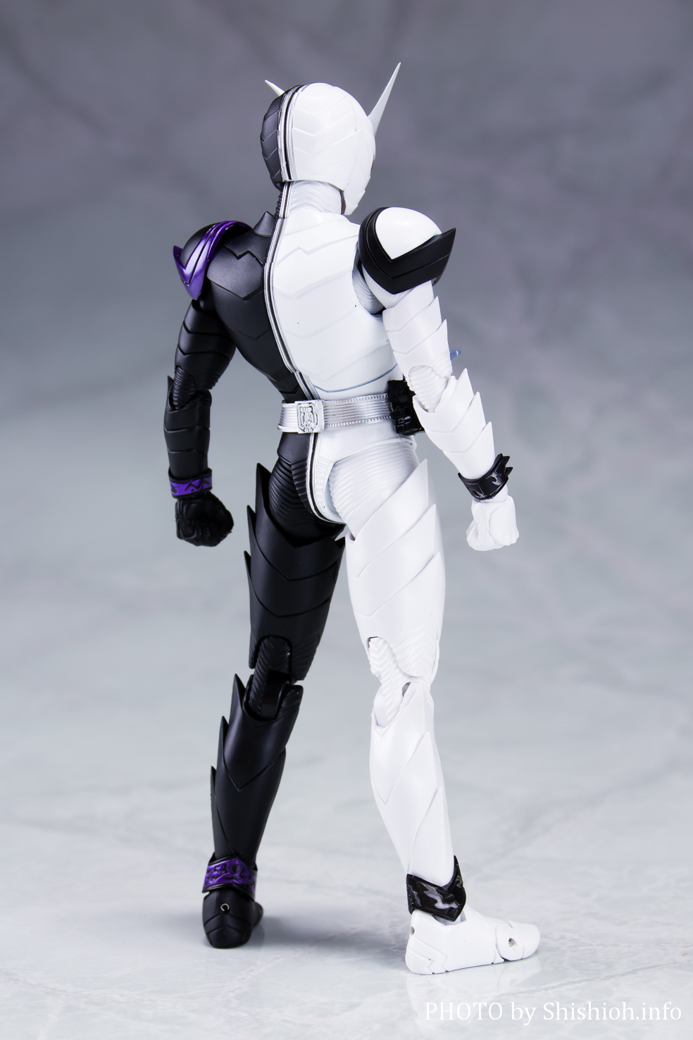 レビュー】S.H.Figuarts（真骨彫製法） 仮面ライダーW ファングジョーカー