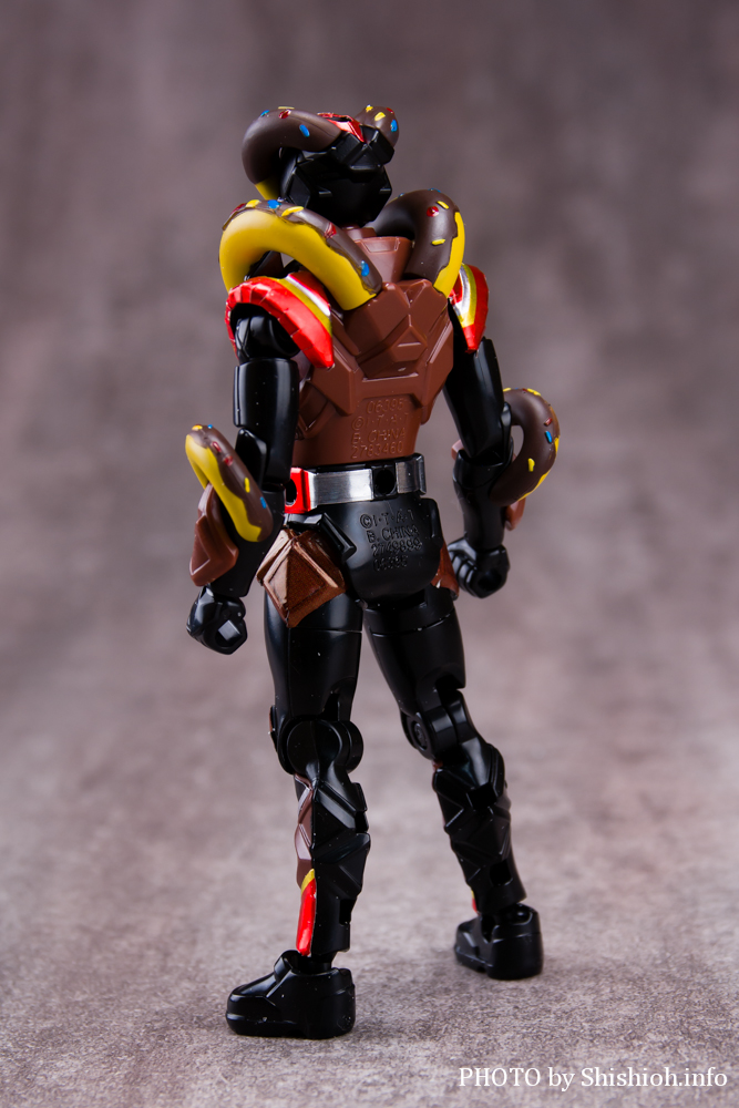 レビュー】装動 仮面ライダーガヴ GV3(ヴァレン ドーマルフォーム)