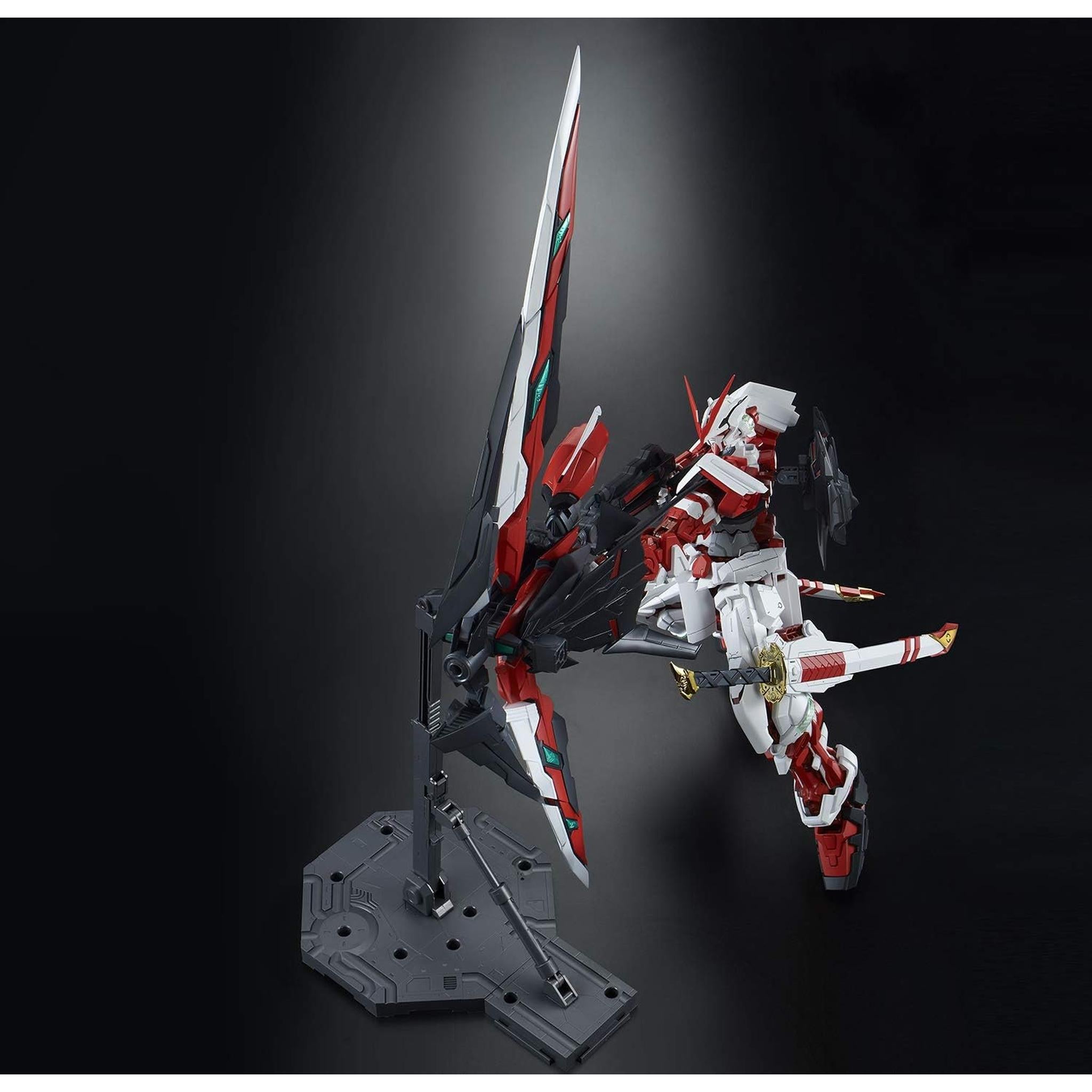 BANDAI PG 1/60 ガンダムアストレイ レッドフレーム改 プラモデル