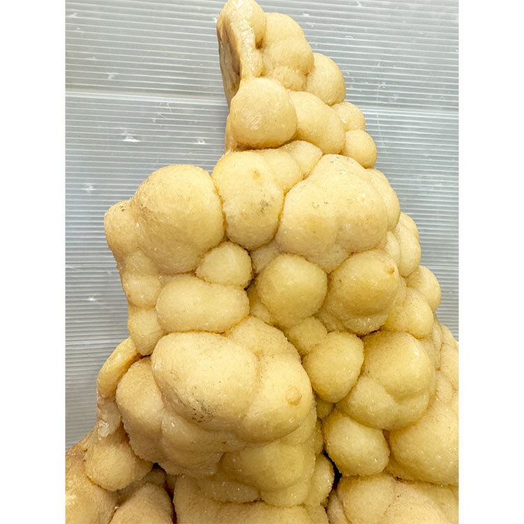 楽天市場】大自然が作り出した唯一無二の神秘な石 鍾乳石 【35】 高さ