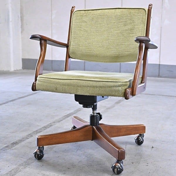 楽天市場】カリモク「コロニアル」キャスターチェア コロニアル