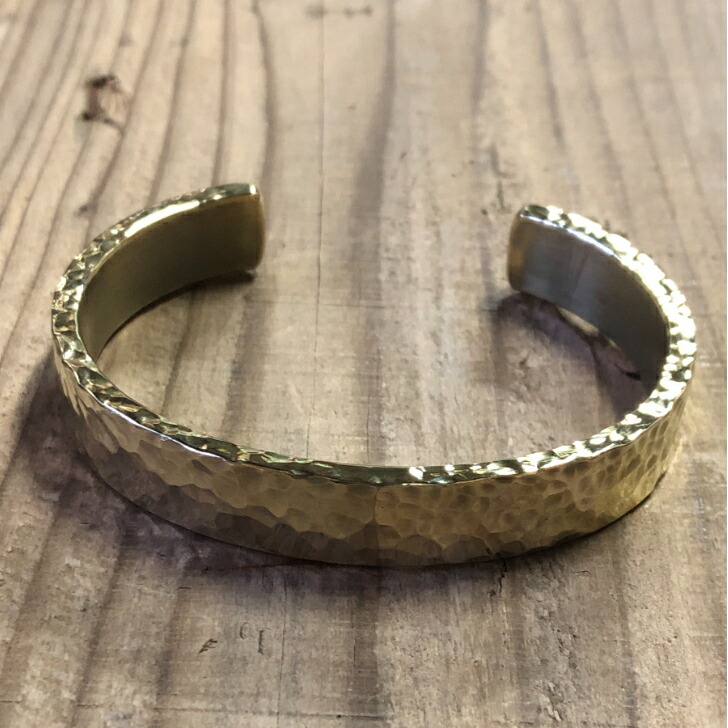 楽天市場】真鍮製バングルテクスチャー加工付き（中太） サイズ：手首