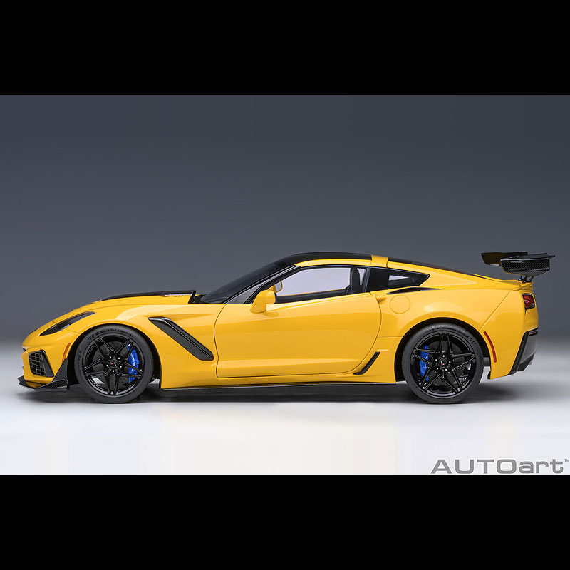 楽天市場】AUTOart(オートアート) CHEVROLET CORVETTE(C7) ZR1(1/18
