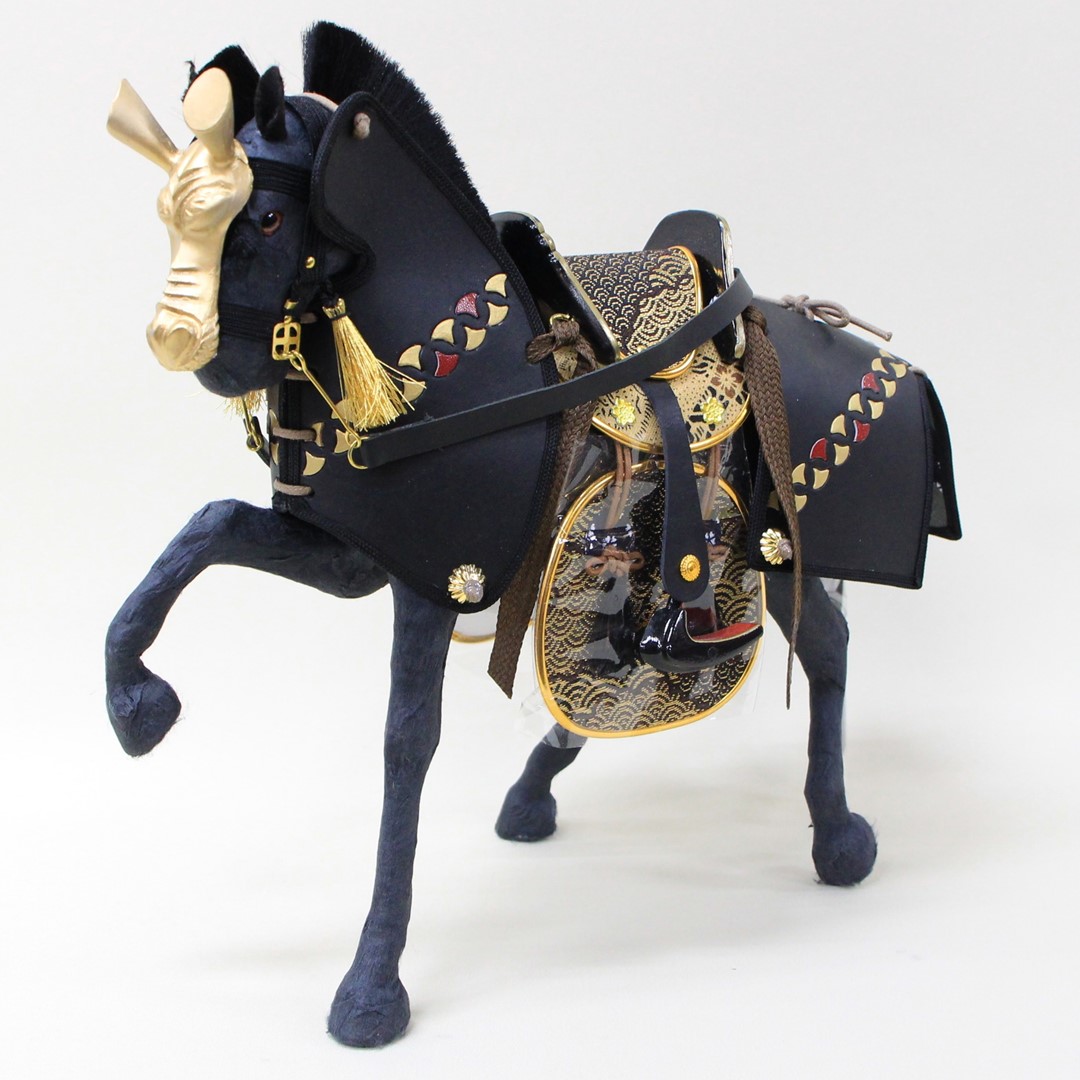 楽天市場】五月人形 馬飾り 8号 奉書馬 黒馬 馬甲（箱入り） : 人形の