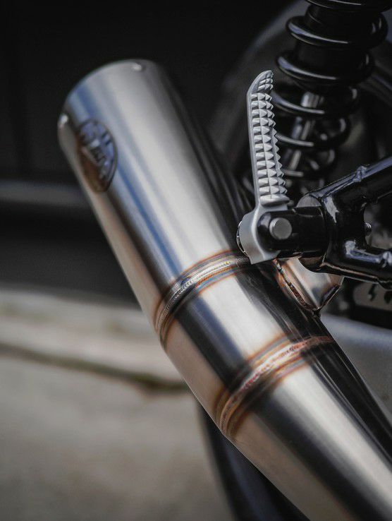 楽天市場】スピードツイン1200 スラクストン1200 スリップオンマフラー