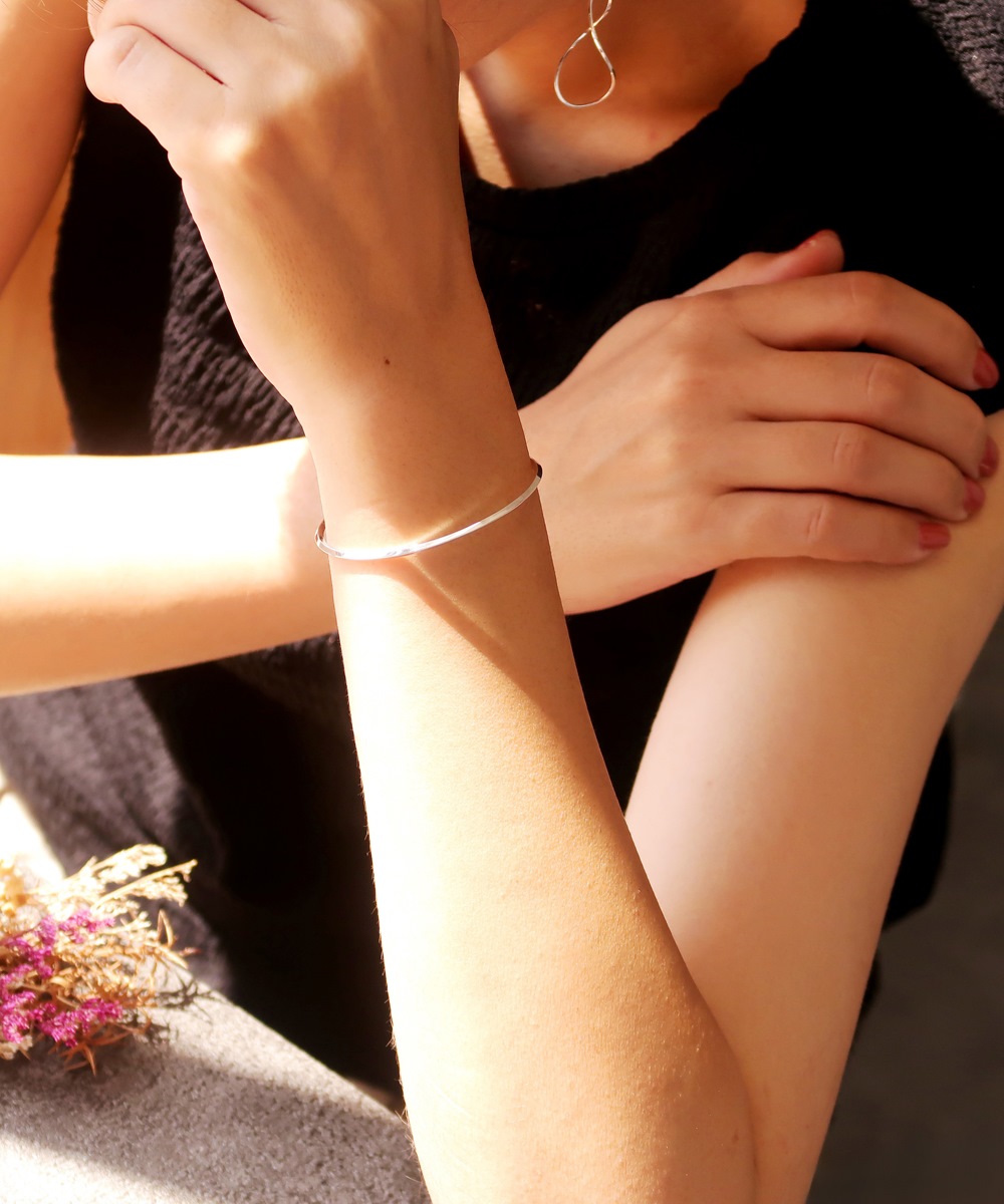 楽天市場】【THE純銀。最上位という選択】バングル ブレスレット 純銀