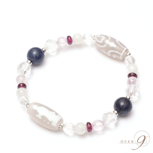 楽天市場】【Lucky of circle -幸運の輪-『老玉髄 白双観音天珠 × 老