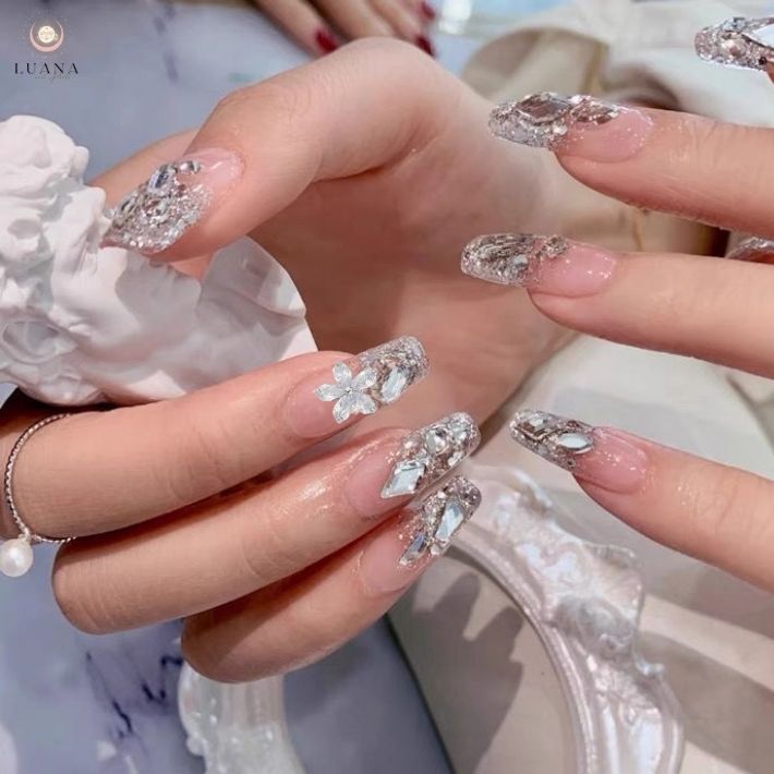 楽天市場】ポイント5倍ネイルパーツ ビジューフラワー 2個 キラキラ