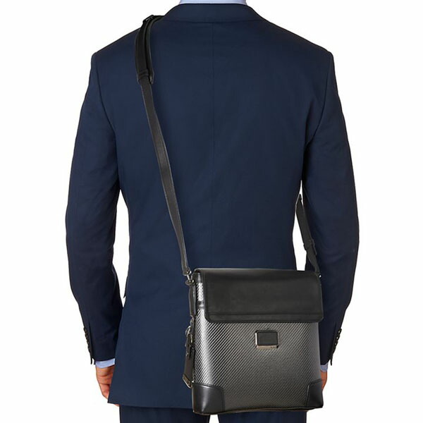 楽天市場】TUMI バッグ トゥミ CFX ショルダーバッグ カーボン