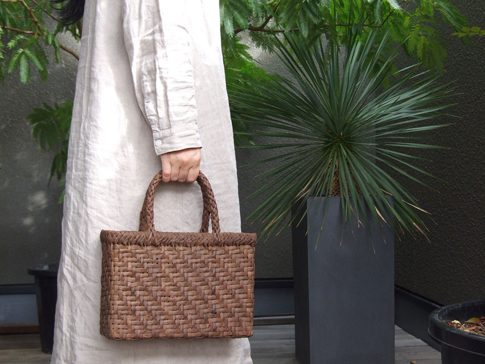 楽天市場】純国産 山形県 山葡萄かごバッグ 網代編み 小 : おまめ