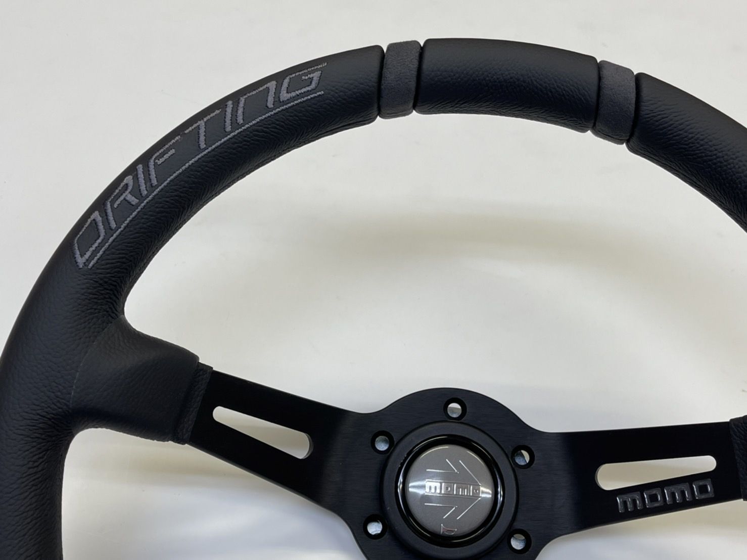 楽天市場】《正規品》MOMOステアリング ドリフティング 33パイ