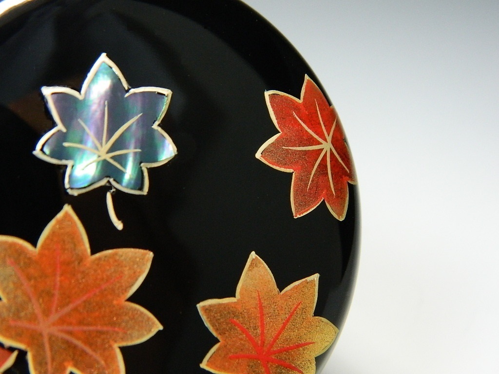 楽天市場】【茶道具/なつめ茶器】 螺鈿入り 紅葉蒔絵 中棗 亮斎 木製本