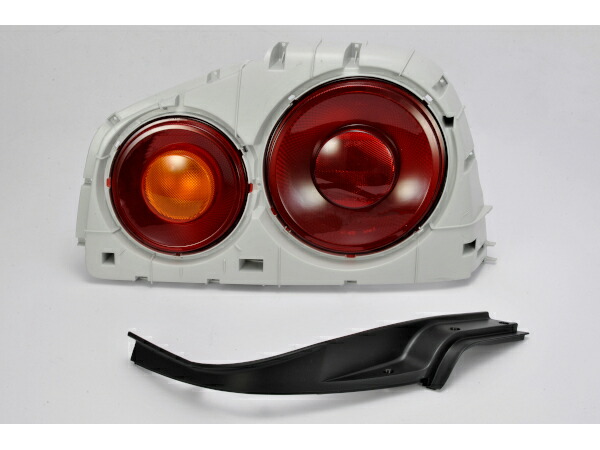 kw01！発送先確認中！日産GTR34 純正テールレンズ左右！美品！ 日産