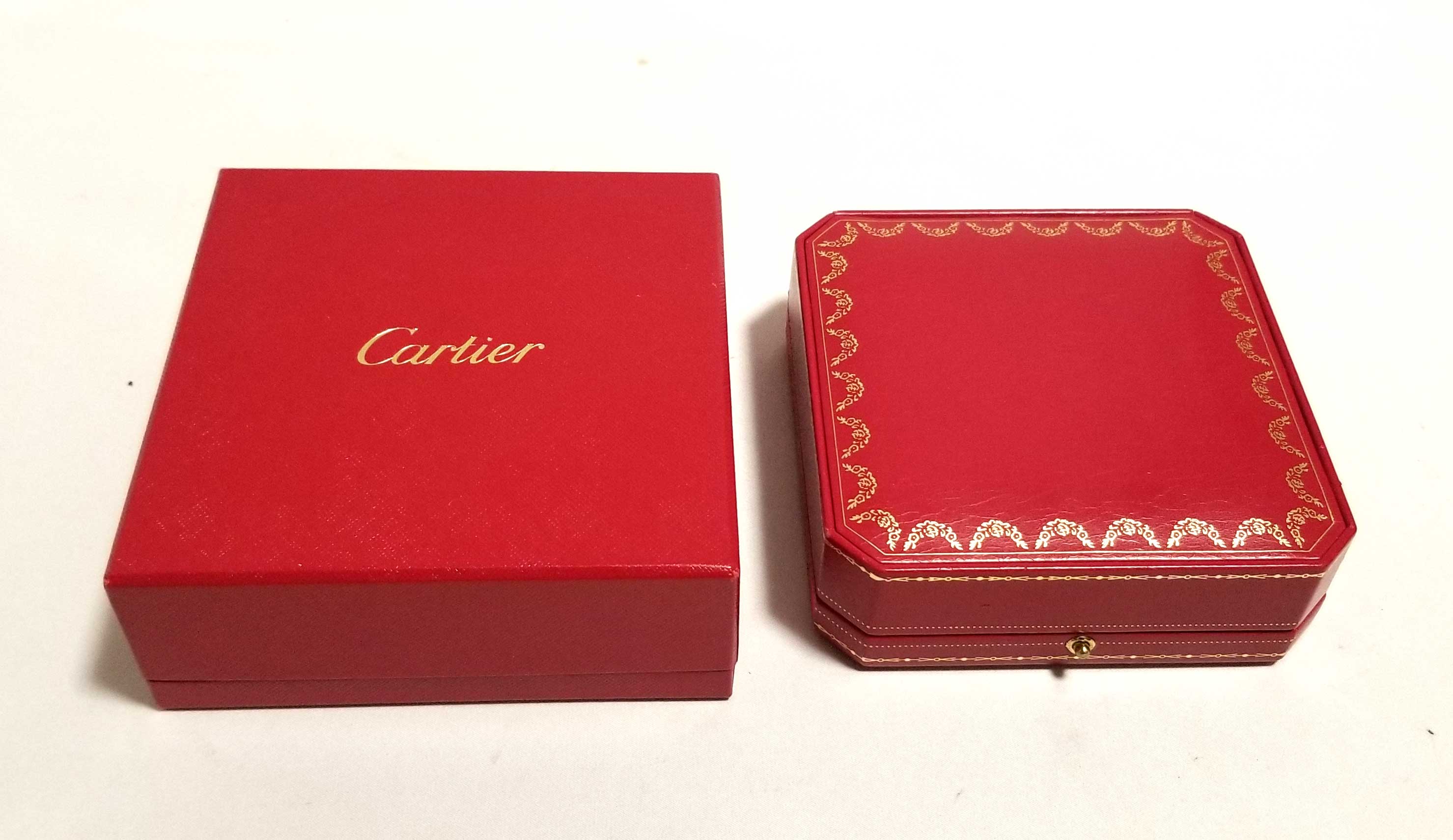 楽天市場】カルティエ 箱 ケース ネックレス用 アクセサリー用 Cartier