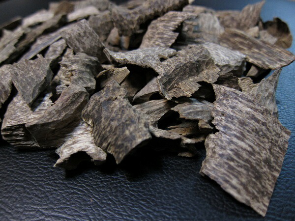 楽天市場】台湾輸出用 ベトナム産高級栽培沈香 5g サンプル 量り売り