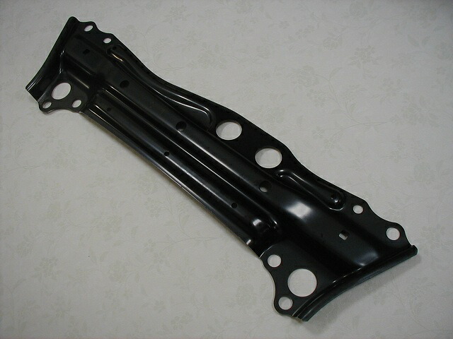 楽天市場】【トヨタ/レクサス純正】 フロントサスペンションメンバー