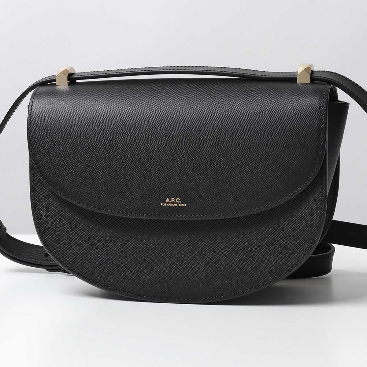 楽天市場】APC A.P.C. アーペーセー PXBJQ F61161 SAC GENEVE レザー